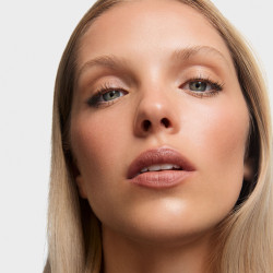 INGLOT Velvet Define Lip Pencil | עפרון שפתיים קטיפתי ואודם אינגלוט