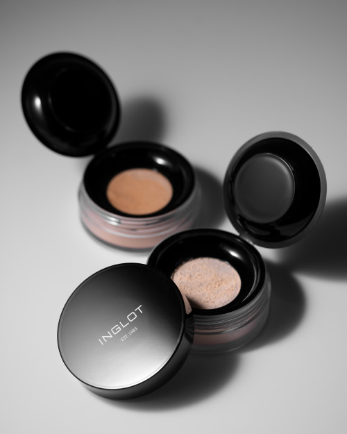 Blur Effect Loose Powder | INGLOT - פודרה בתפזורת למראה עור חלק ונטול פגמים – תמונה 2